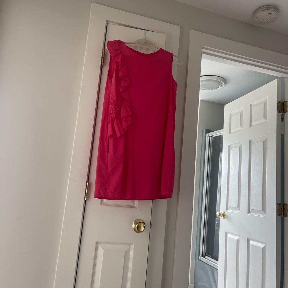 Pink limited edition vineyard vines dress